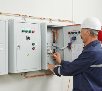 รับออกแบบและติดตั้งตู้ควบคุมระบบไฟฟ้างานระบบ PLC และงานระบบ Automation